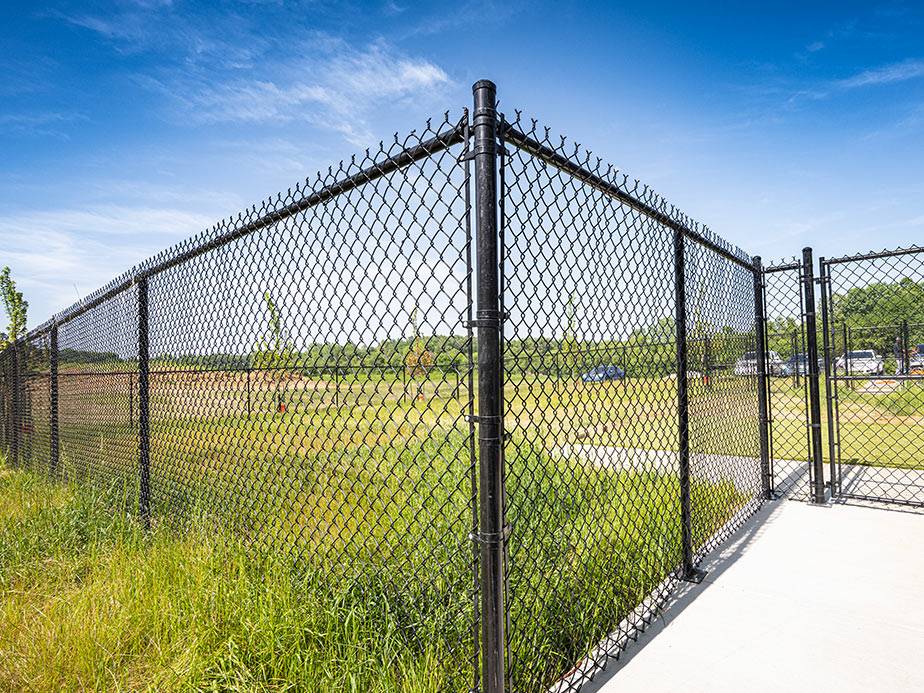 Hickory North Carolina commercial fencing company